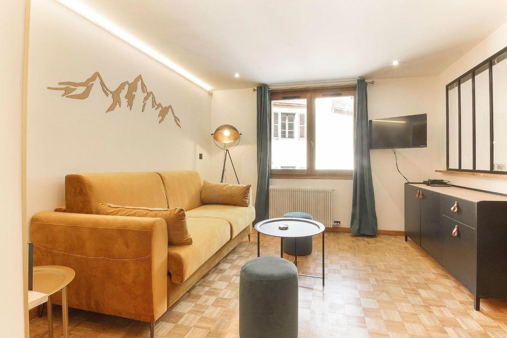 Bellevarde Apt - Newly Renovated - Central - Beside Tmb Start/End Les Houches Exterior photo